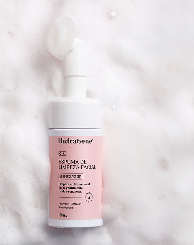 Espuma de Limpeza Facial Gluconolactona Hidrabene 100ml sobre espuma de sabão